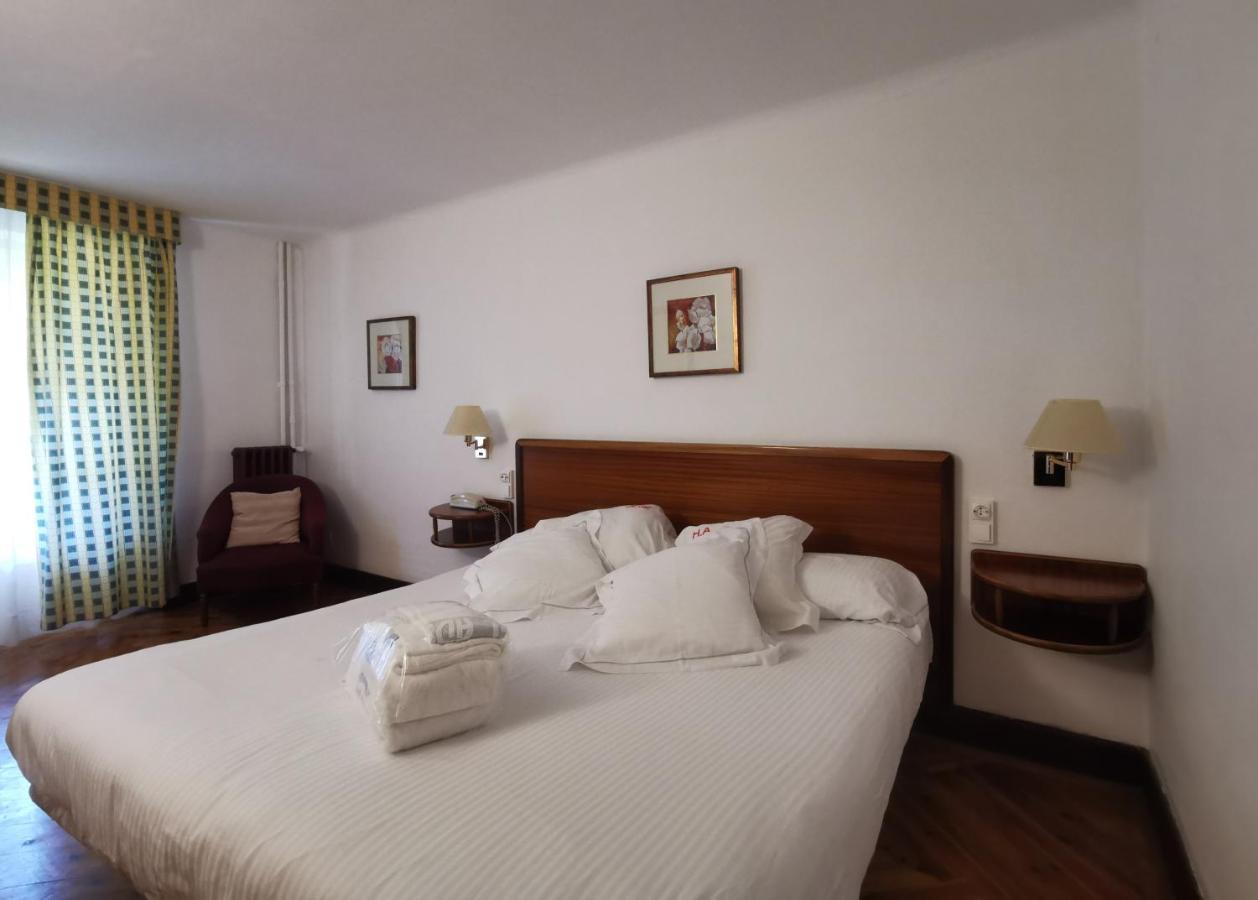 Hotel Adsera Ла-Моліна Екстер'єр фото