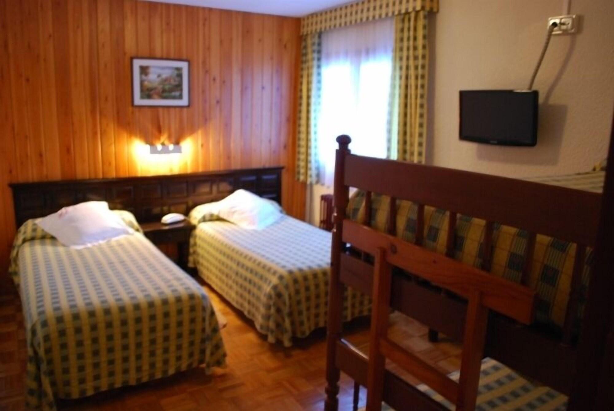 Hotel Adsera Ла-Моліна Екстер'єр фото