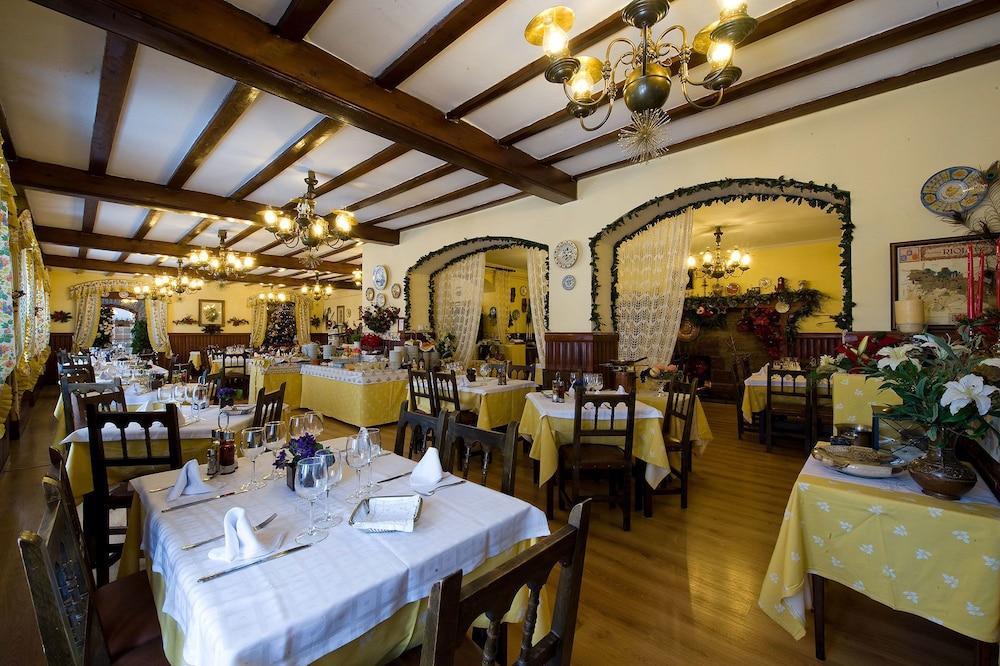 Hotel Adsera Ла-Моліна Екстер'єр фото